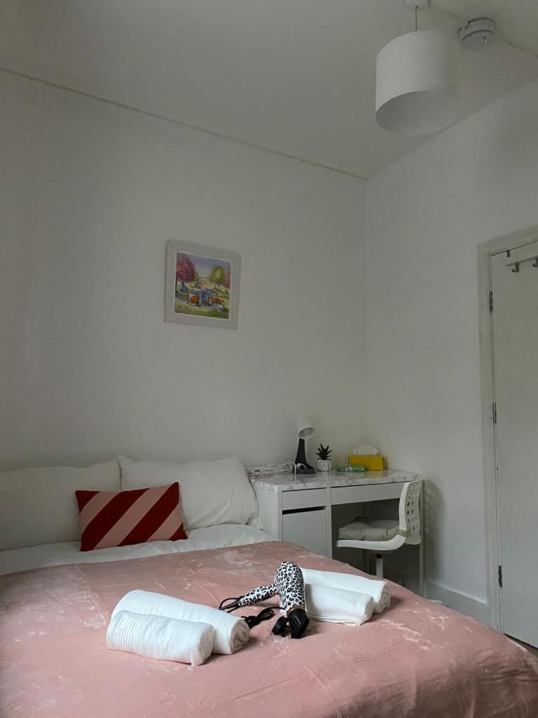 Comfy Private Rooms In Camden Town, Central Londres Exterior foto